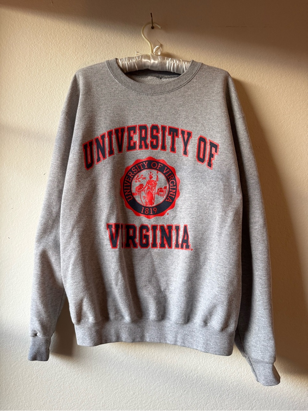 University of Virginia Gray Crewneck Sweatshirt Classic Collegiate Sweater